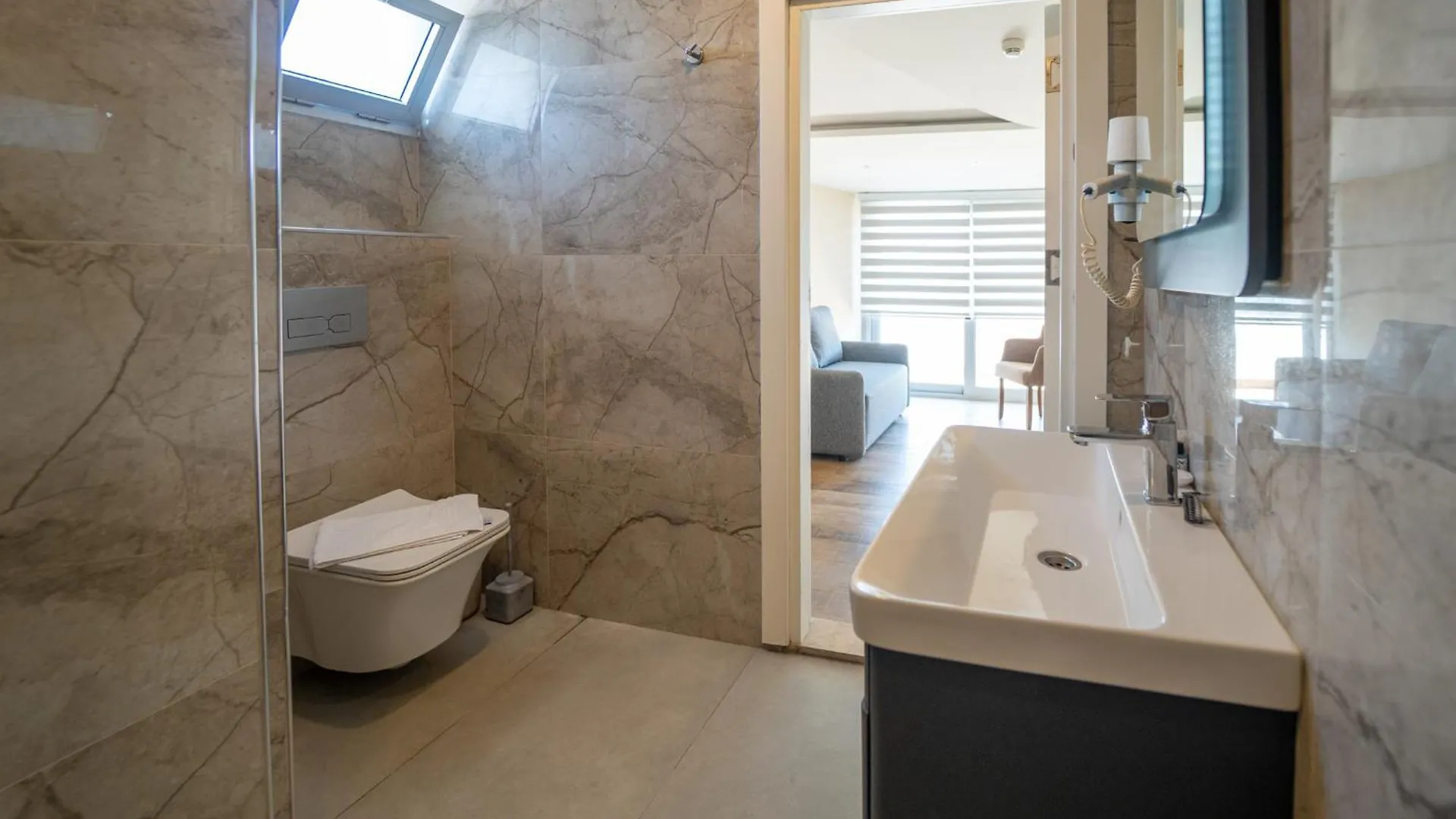 Aurasia Sea Side Hotel مرمريس