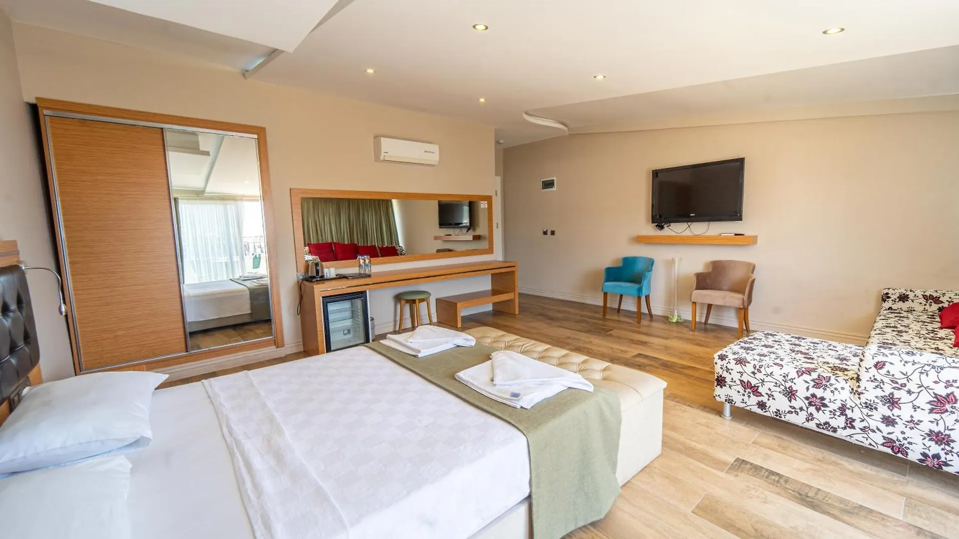 ***  Aurasia Sea Side Hotel Marmaris Turkey